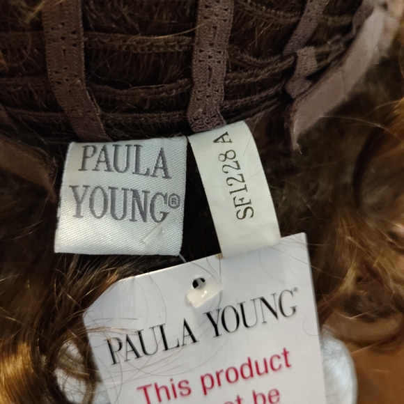 Voluminous Wavy Hair Wig in Light Brown - Picture 7 of 10